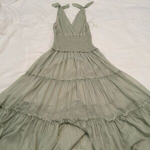 Sage green lined flowy dress. Size small. Excellent used condition.